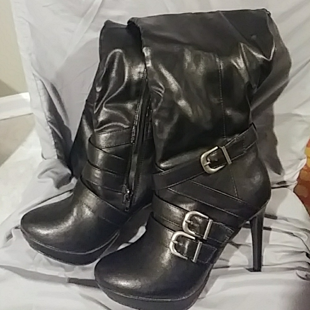 Nicole XO black  knee high boots